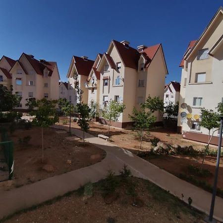 إفران Bel Appartement A Ifrane المظهر الخارجي الصورة